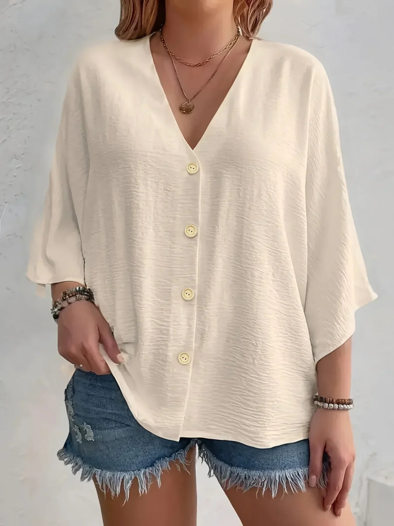 Mira™ | Signe – Blus med knäppning och ¾-ärm